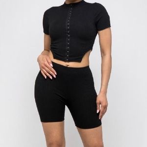 Women black set